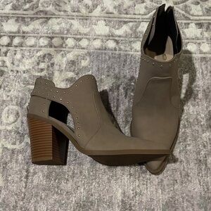 Stylish Brown Ankle Boots for Women